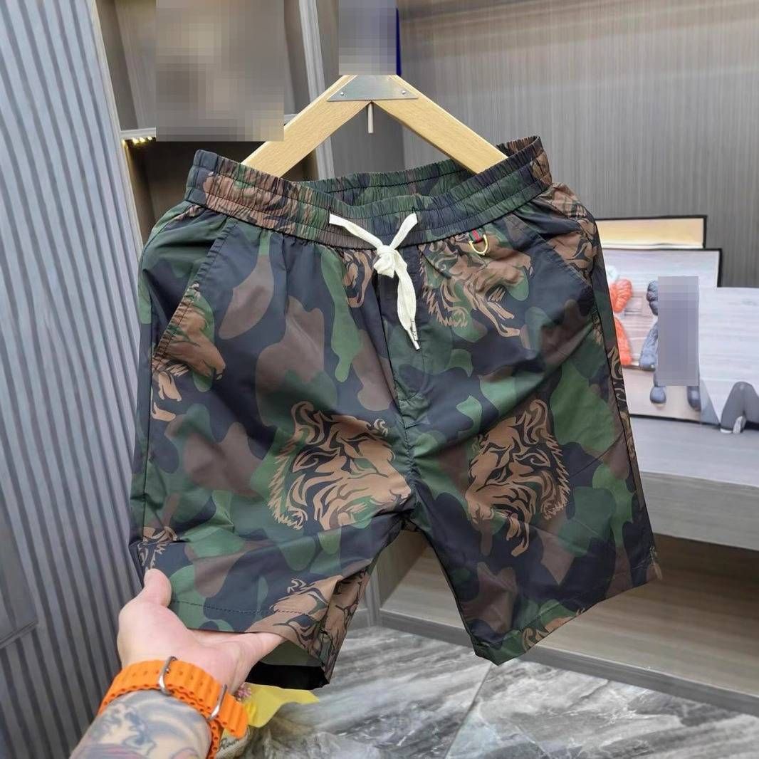 Men's Summer Fashion Printed Letter Graffiti Shorts Straight Leg Trendy Couple Beach Wear Versatile Casual Clothing_viptrois.com