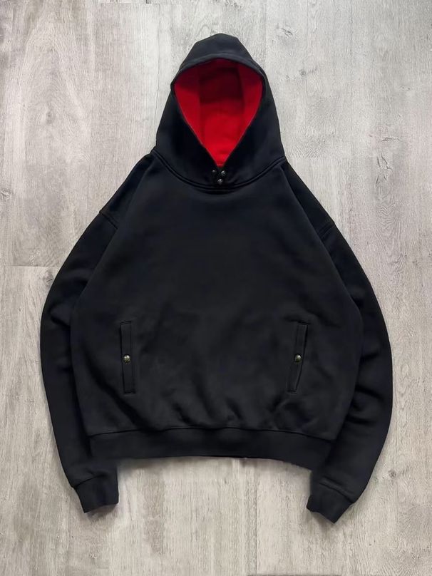 Heavyweight Cotton Hoodie – Minimalist Streetwear Pullover For Men & Women (Tagless, Double-Layered Comfort)_viptrois.com
