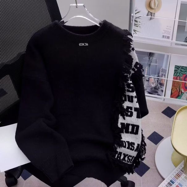 Oversized Distressed Knit Sweater – Lettering Jacquard & Color-Block Design (Unisex, M-3XL, Black/Beige)_viptrois.com