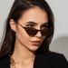 New small frame cat eye metal sunglasses women's fashion street shooting sunglasses retro sunglasses Glasses_viptrois.com