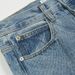 Men's clothes washed to make old jeans with irregular legs_viptrois.com