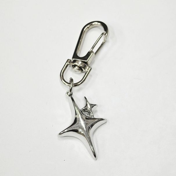 Ianworth Korean Metal Alloy Star Simple Pendant Keychain Bag Pendant Accessories Cross Border E Commerce_viptrois.com
