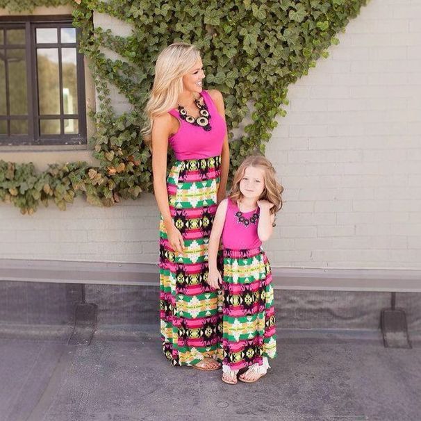 New Parent Child Outfits Rose Red Hot Sale Geometric Pattern Print Parent Child Dresses_viptrois.com