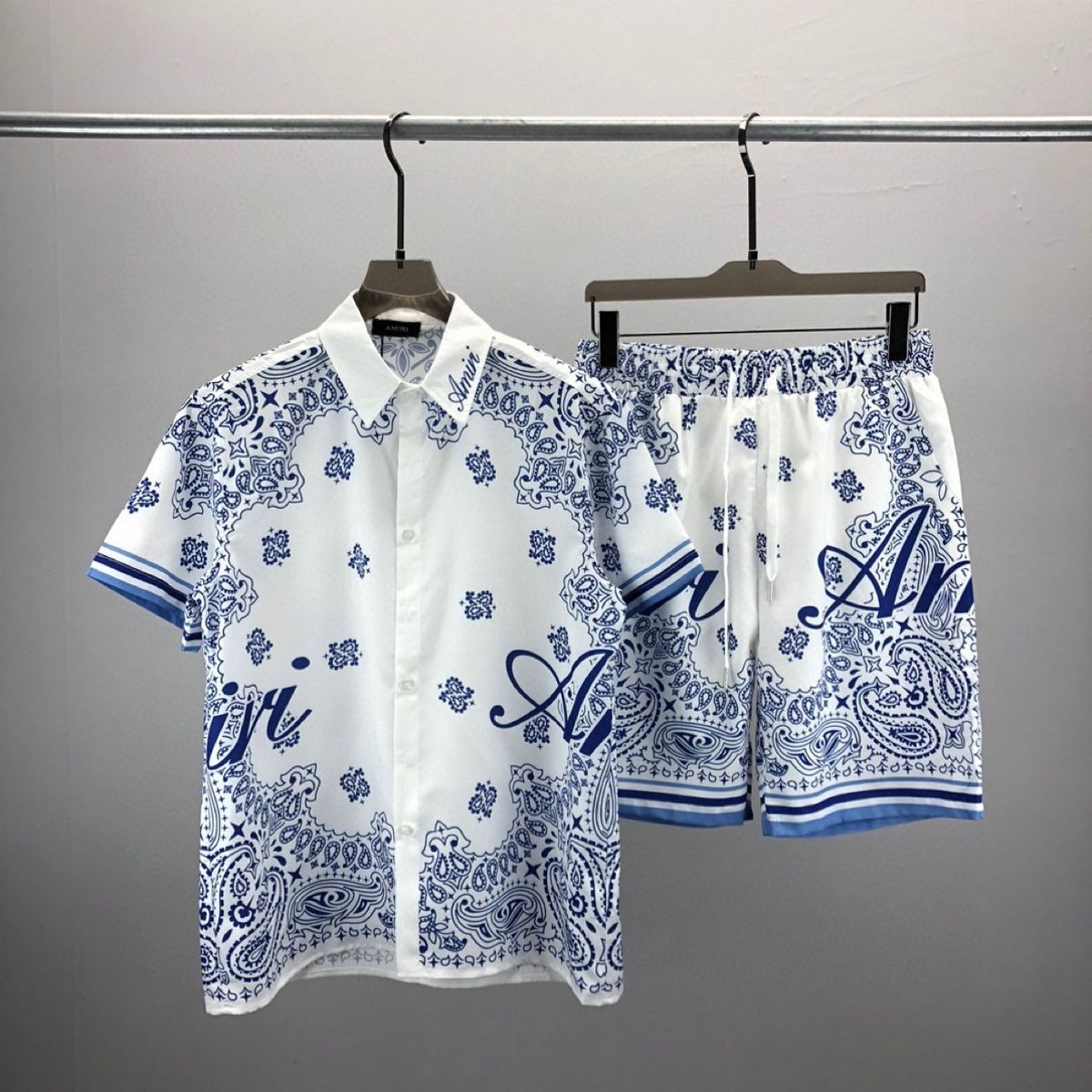 Fashionable AM short sleeved shirt set with starry sky letters printed all over letters, unisex cardigan_viptrois.com