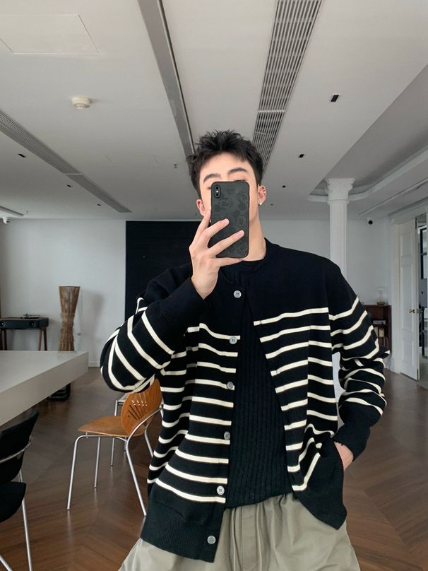 Men's Clothing Nit Crew Neck Button Down Cardigan For Men, Relaxed Style, Casual And Versatile, Long Sleeved, Sophisticated Sweater Jacket._viptrois.com