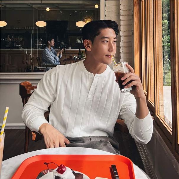 Pure Spring And Autumn High-End Korean Style Ribbed Henley Collar Knitted Long Sleeve T-Shirt For Men Commuting Casual Base_viptrois.com