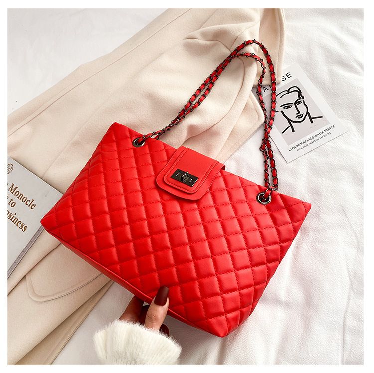 Women's Crossbody Bags Simple Diamond-patterned Embroidered Thread Underarm Lock Single-shoulder Bag, Large-capacity Chain Hand-held Crossbody Bag_viptrois.com