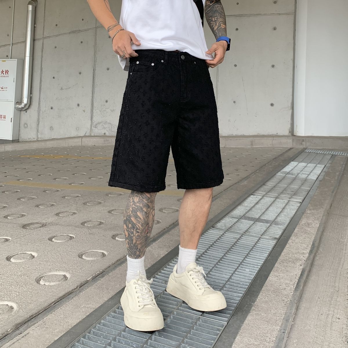 Men's Clothing Men Summer New Cross Jeans Loose Straight Casual Five Point Pants_viptrois.com