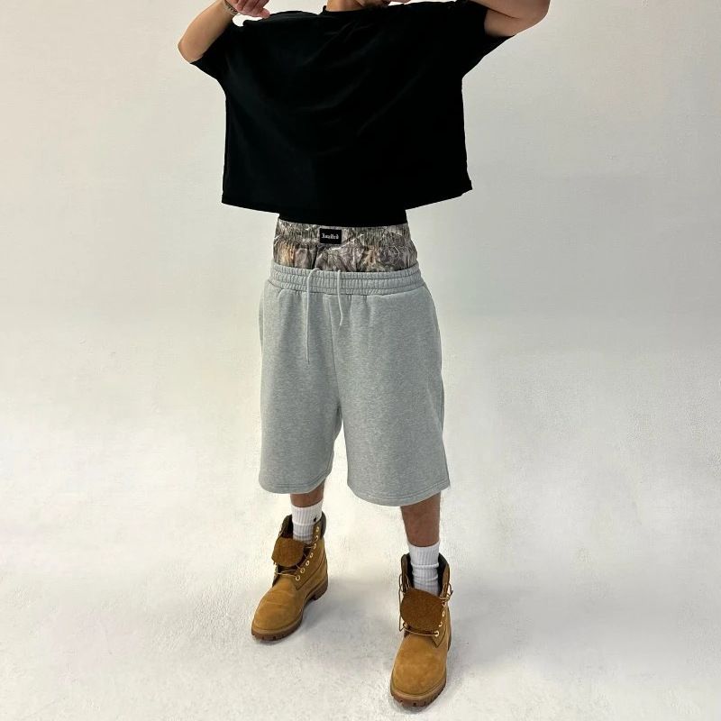 "Street Camouflage Sweatpants For Men & Women - Double Stitched Waist, Hip-Hop Style, Comfortable Cropped Shorts"_viptrois.com