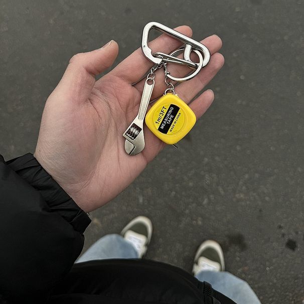 Minimalist Carabiner Keychain With Mini Tape Measure & Tools - Stylish Utility Accessory For Bags & Keys_viptrois.com