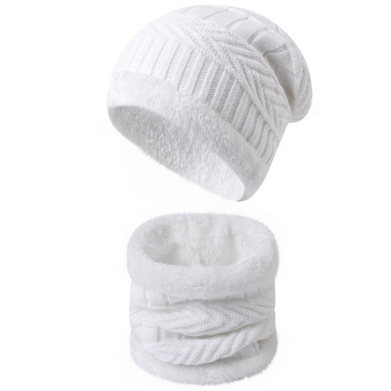New Christmas red and white warm kit hot sale winter cycling gloves hat neck warm three piece set_viptrois.com