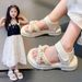 Girls Sandals 2025 Summer New Fashion Soft Bottom Non Slip Little Girl Pearl Princess Shoes Middle And Large Children's Beach Shoes_viptrois.com