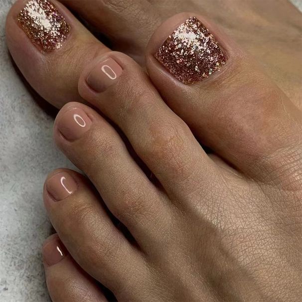 Short Glitter Gold Powder Deep Skin Toenail Simple Joker Elegant European and American Wear Toenail Foreign Trade 24 Pieces_viptrois.com