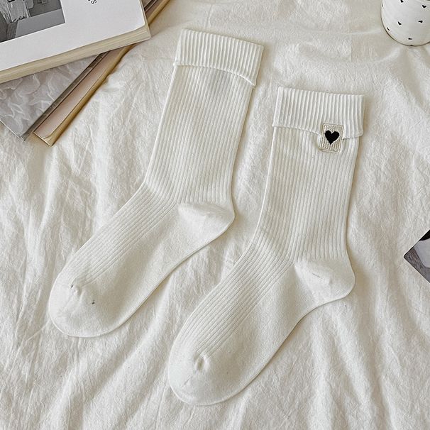 2025-year New Grey Heart-shaped Mid-calf Socks For Women, A Pile Of Women_viptrois.com