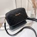 Women's Bags Fashion Bags For Christmas New Chain Messenger Bag One Piece Wholesale Version Version Embroidered Small Square Bag_viptrois.com