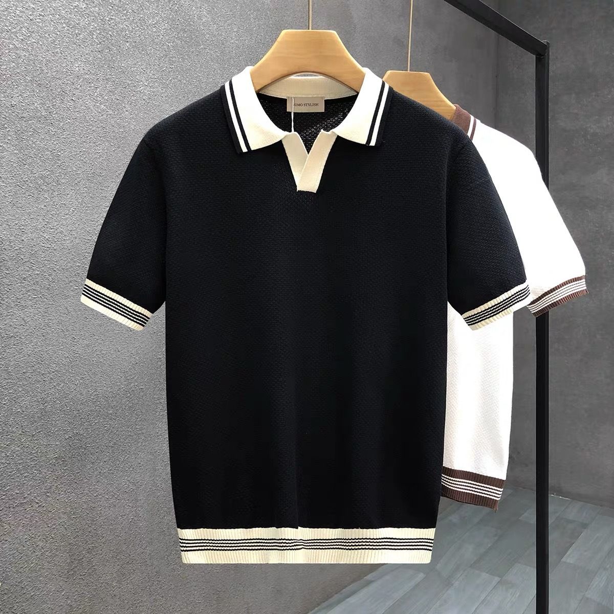 Men's Clothing Summer New Short Sleeved Contrast Color V Neck T Shirt Lapel Slim Fit Polo Shirt Knitted Textured T Shirt_viptrois.com
