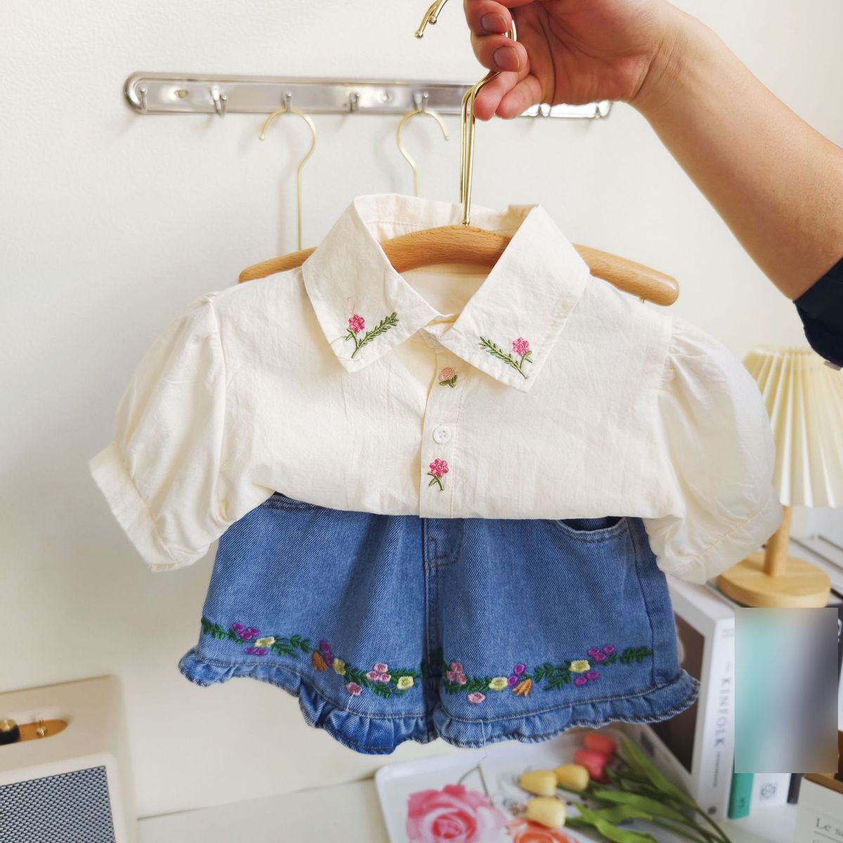 Mother & Kids Summer New Girls Suit Cute Embroidered Lapel Shirt Plus Denim Shorts Two-piece Suit_viptrois.com