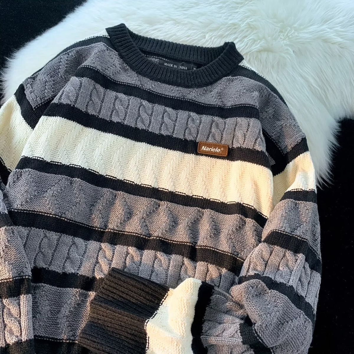 Unisex Stripe Knit Sweater – Oversized Drop-Shoulder Pullover (M-3XL, Polyester-Blend Casual Top, Gender-Neutral Streetwear Staple)_viptrois.com