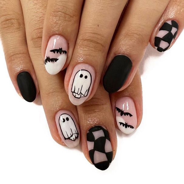 Short Oval Bright Almond Bat Ghost Plaid Cute 20.24 million Holy Day Nail Art New 24 Pieces_viptrois.com