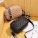 Women's Vintage Style Camera Bag - Embroidered Quilted Purse With Adjustable Strap (Casual & Chic)_viptrois.com