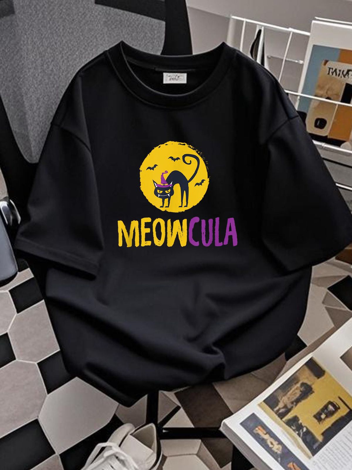 Cute Cat Vampire Halloween Design For Girl T-Shirt Stretched Breathable Slightly Summer Soft Top For Everyday Wear T-Shirt For Women Casual Fashion Print Round Neck Short Sleeve Women Women Top Graphic Tees Casual Stylish Streetwear Graphic Unisex_viptrois.com