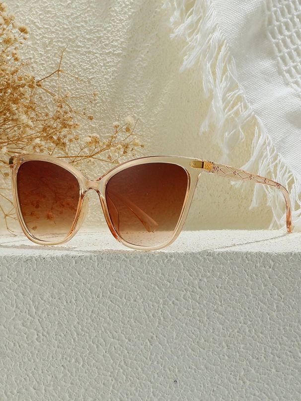 2025 Fashion Cat Eye Plastic Frame Women Sunglasses For Men Daily Life Shades Glasses Accessories_viptrois.com