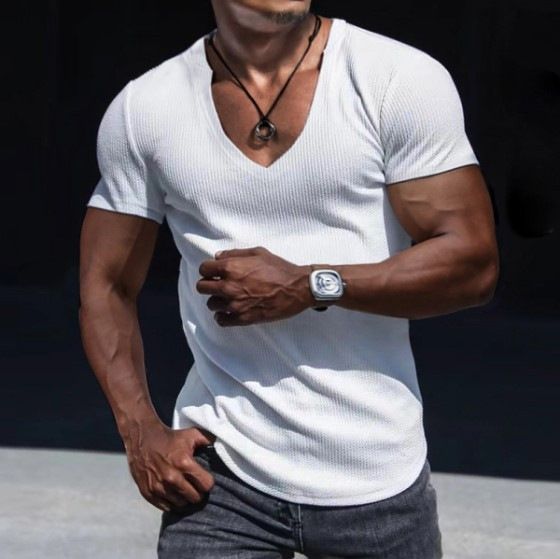 2025 Summer New V-neck T-shirt Casual And Fashionable Men's Clothing_viptrois.com