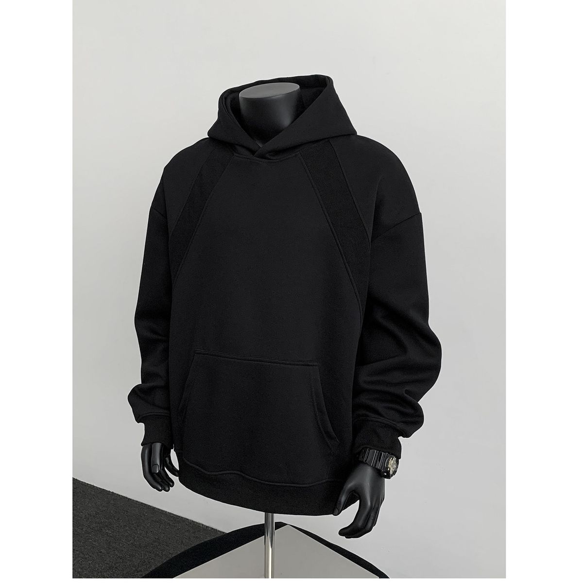 Oversized Hooded Sweatshirt For Men – Drop Shoulder & Colorblock Design (White, Heather Grey, Charcoal, Black)_viptrois.com