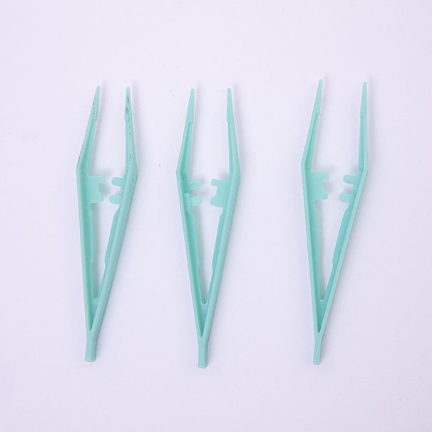 Disposable tweezers wholesale plastic tweezers 11cm * 2.3cm first aid kit first aid kit accessories Student Manual tweezers_viptrois.com