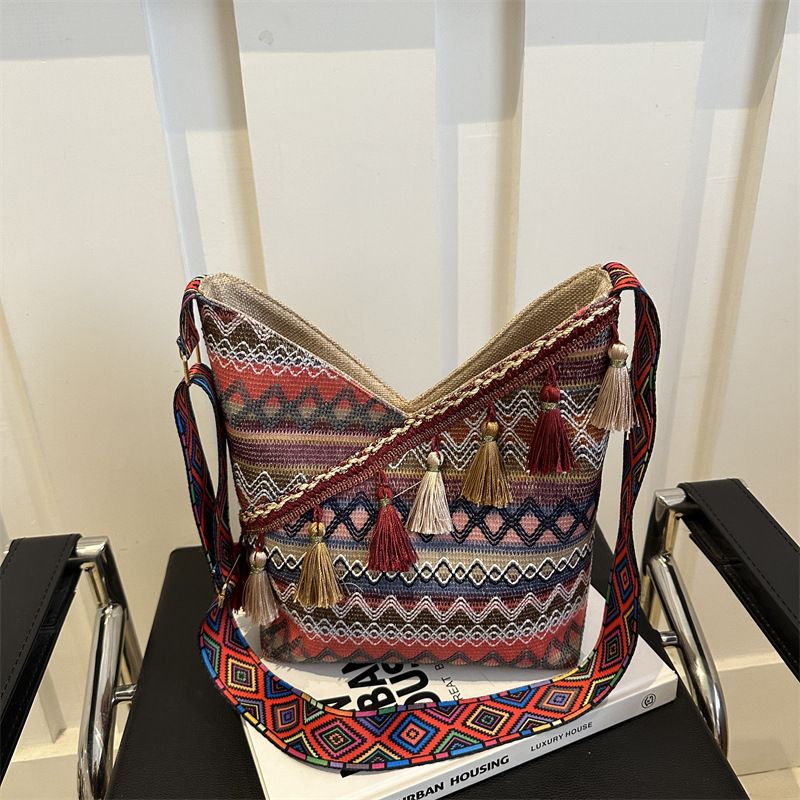 Women's Crossbody Bags Fashion Simple Casual Women's Shoulder Bag Literary Tassel Bag Large Tote Bag_viptrois.com