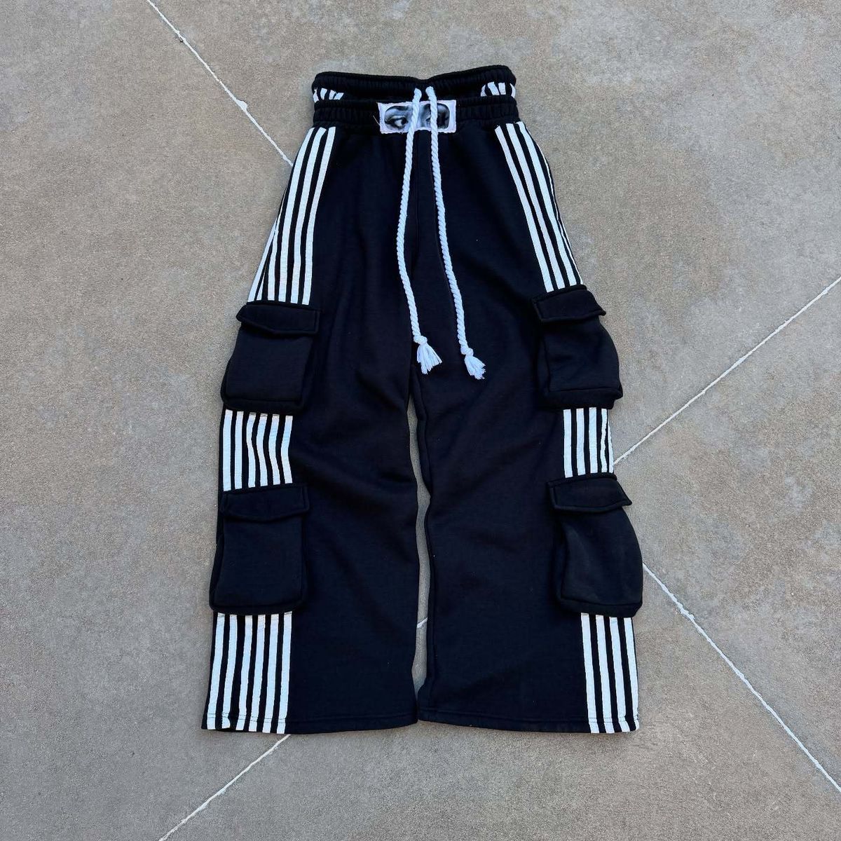 Striped Print Loose Sweatshirt Unisex Street Hip Hop Personality Patch Embroidered Sweatshirt Sweatpants_viptrois.com