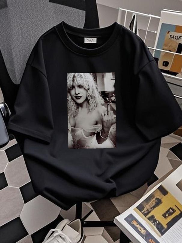 New Courtney Love Courtney Love Black Men All Size Tshirt Casual Soft Homme Versatile Fashion Comfortable Top For Everyday Wear Unisex Summer_viptrois.com