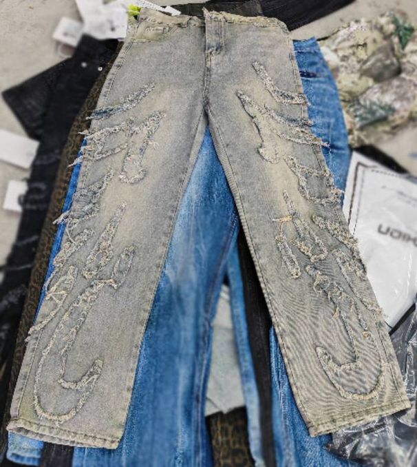 Men's Clothing Retro Flame Stitching Wide Leg Jeans Y2k Hip Hop Punk Raw Edge Embroidery Jeans_viptrois.com