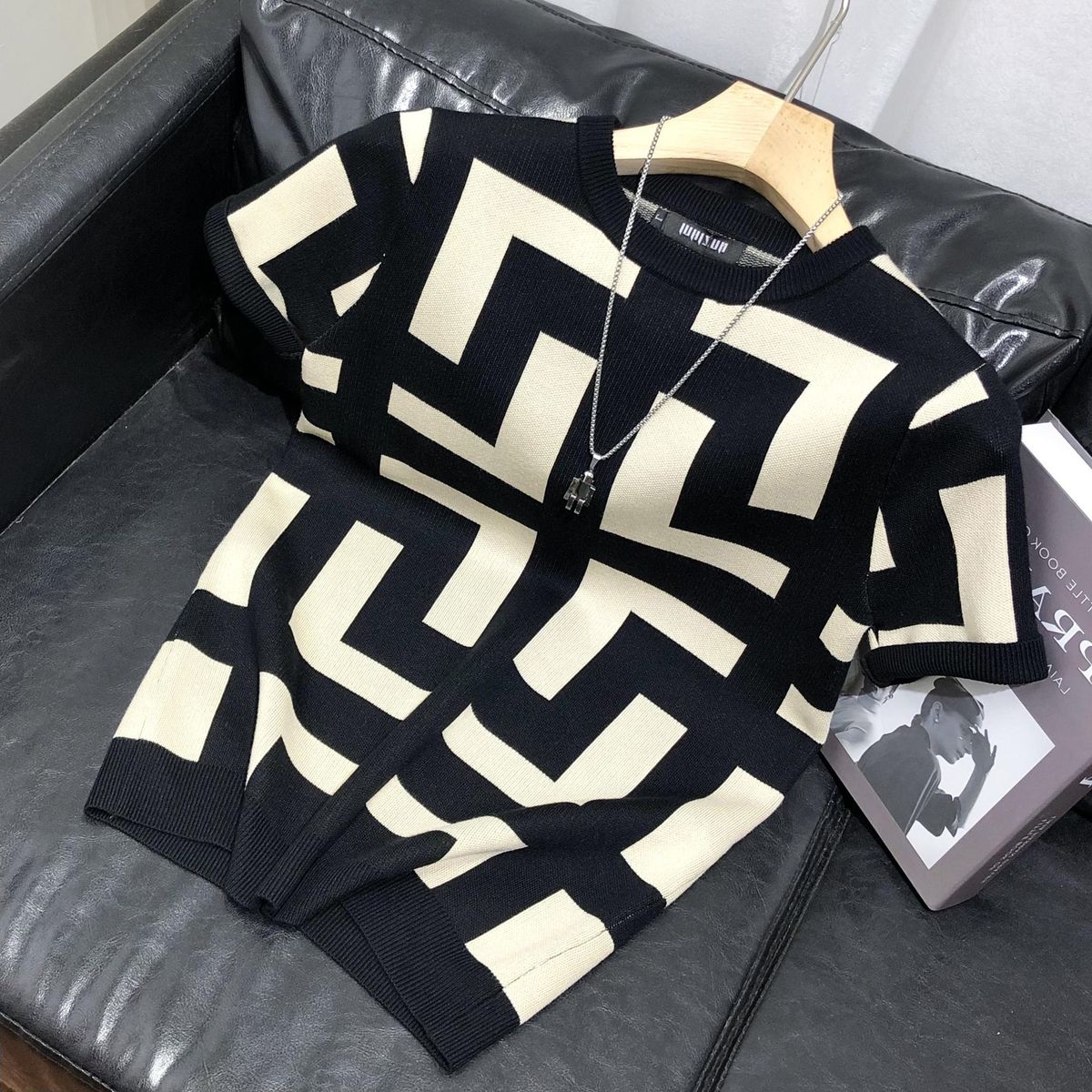 Men's Clothing Light Mature Style Men's Short Sleeved Summer Personality Color Matching T Shirt Men Ins Trendy All Match Half Sleeved Sweater Men_viptrois.com