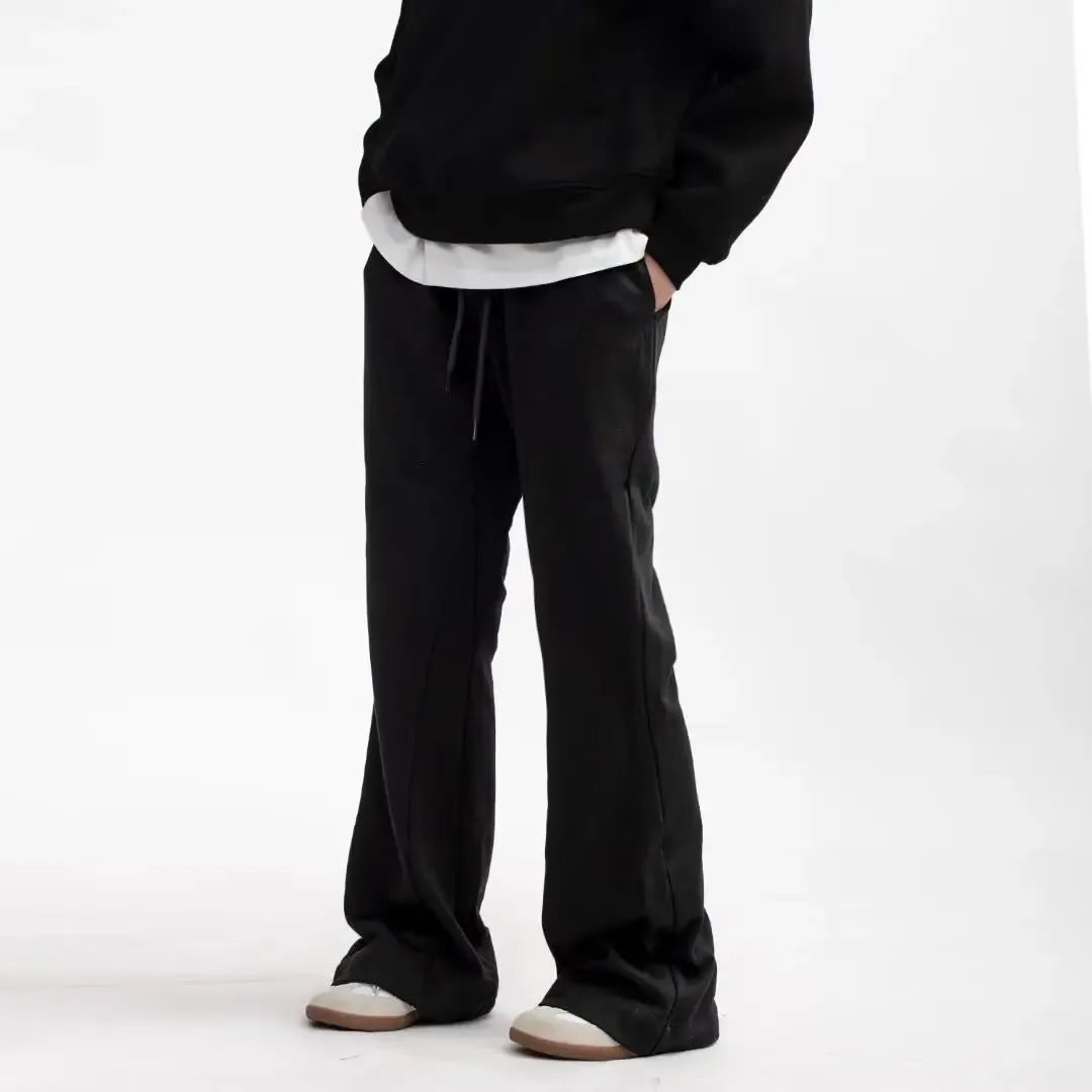 Trendige Graue Micro-Flared-Herrenhose Im Amerikanischen Stil, Lockere Passform, Lässige High-Street-Slims-Herbst-/Winter-Saisonhose_viptrois.com