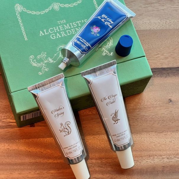 Exquisite Gift Box Hand Cream 3-piece Set Flower Intent Edition Winter Spring Rose Ode Flower Beginning Lasting Floral Fragrance Moisturizing Skin_viptrois.com