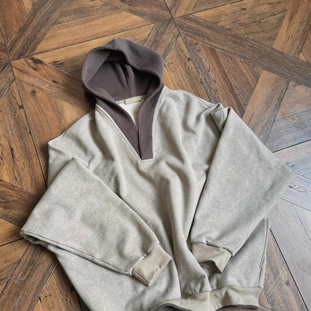 Autumn And Winter Hooded Sweatshirt With Spliced Yarn, Niche Casual Loose Jacket_viptrois.com