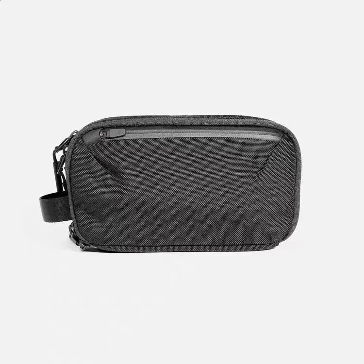 2X-Pac Nylon mate Performance Water-Resistant Toiletry Bag Dual Compartments Efficient Organization Kit 241008_viptrois.com