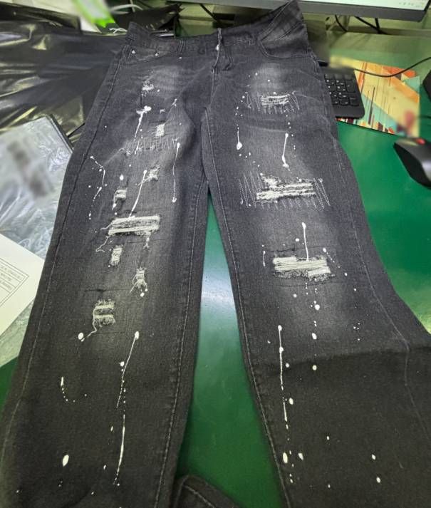men's casual washed distred denim pants midweight cotton embroidered leather patchwork loose straight leg black wide leg jeans_viptrois.com