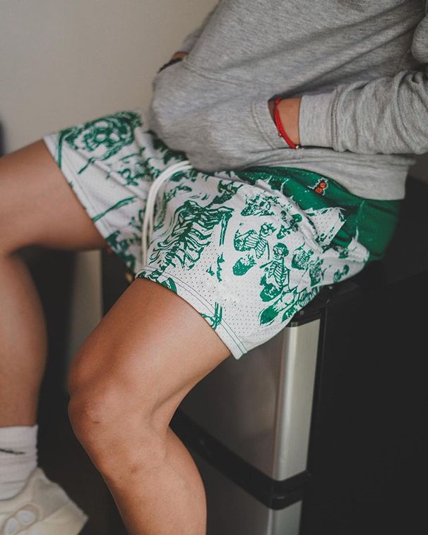 Trendy Men's American Style Basketball Shorts Quick Drying Breathable Five Point Summer Running Loose Bottoms above Knee_viptrois.com