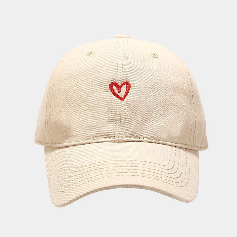 Japanese simple small heart embroidery baseball hat show face small Korean version tide brand peaked cap student couple sun visor_viptrois.com