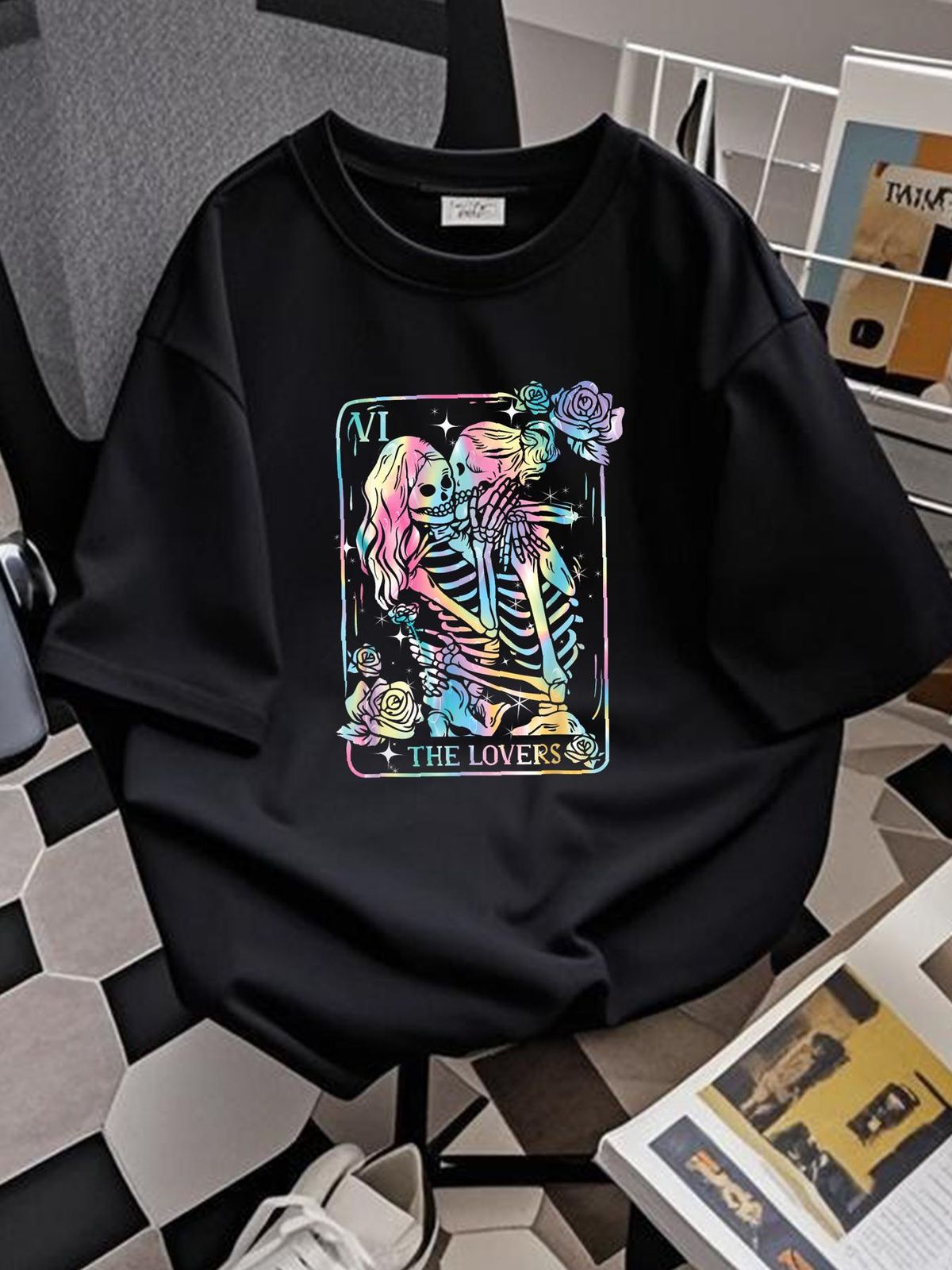The Lovers Tarot Card Occult Goth Halloween Gothic Kissing T-Shirt Soft Stylish Print Round Neck Short Sleeve Female Fashion Women Top Graphic Tees Designer Clothes Casual Unisex Women T-Shirt For Women Casual Comfortable Stretched Streetwear_viptrois.com