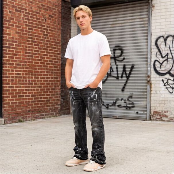 Men's Classic Straight Leg Denim Jeans | Vintage Washed Non-Iron Cotton Trousers With Fading Details_viptrois.com