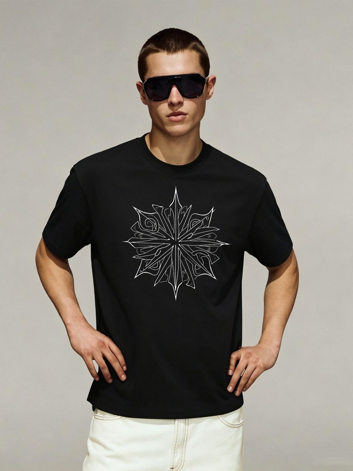 Dark Streetwear Loose Fit Tribal Starburst Line Art Graphic Cotton T-Shirt Men's Casual Versatile Top_viptrois.com
