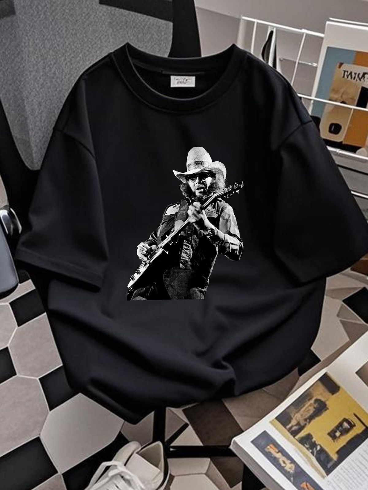 Vintage Hank Jr Arts Williams Playing Guitar Music T-Shirt Breathable Slightly Homme Top For Everyday Wear Comfortable Versatile Unisex Fashion_viptrois.com