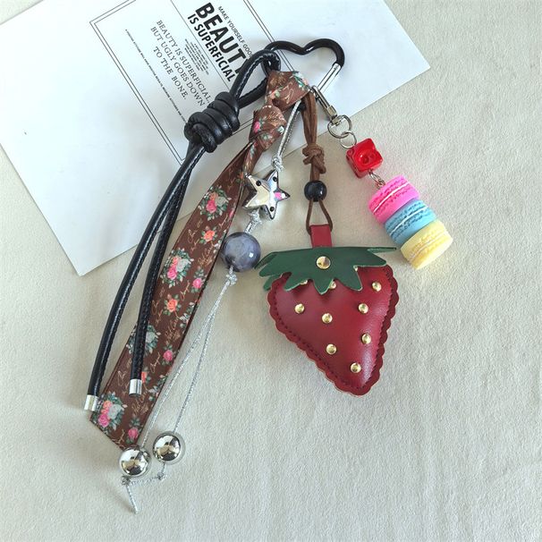 Hot Selling Creative Leather Strawberry Keychain Cute Bag Pendant Mobile Phone Chain Accessories Jewelry Pendant_viptrois.com