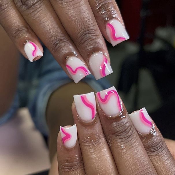 Short glossy square nail simple rose red lines French wear nail White simple all-match manicure detachable 24 pieces_viptrois.com