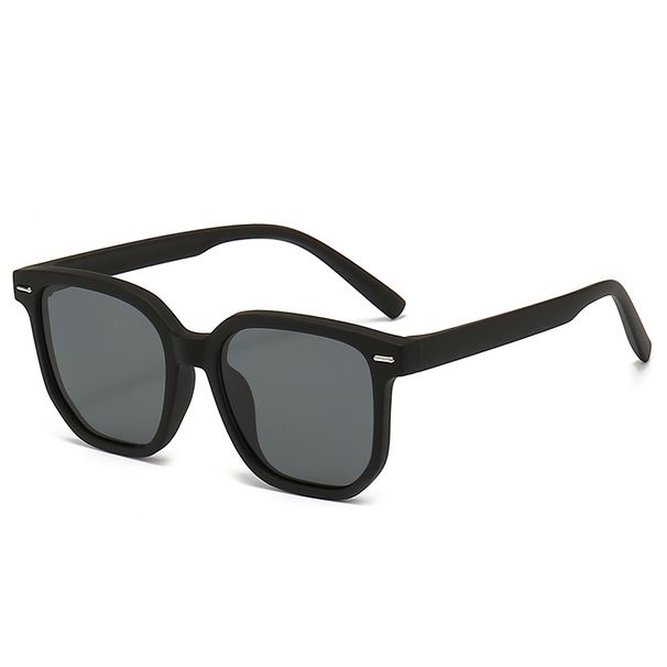 2023 New Children's Cute Boys and Girls Primary School Sunglasses 6-091_viptrois.com