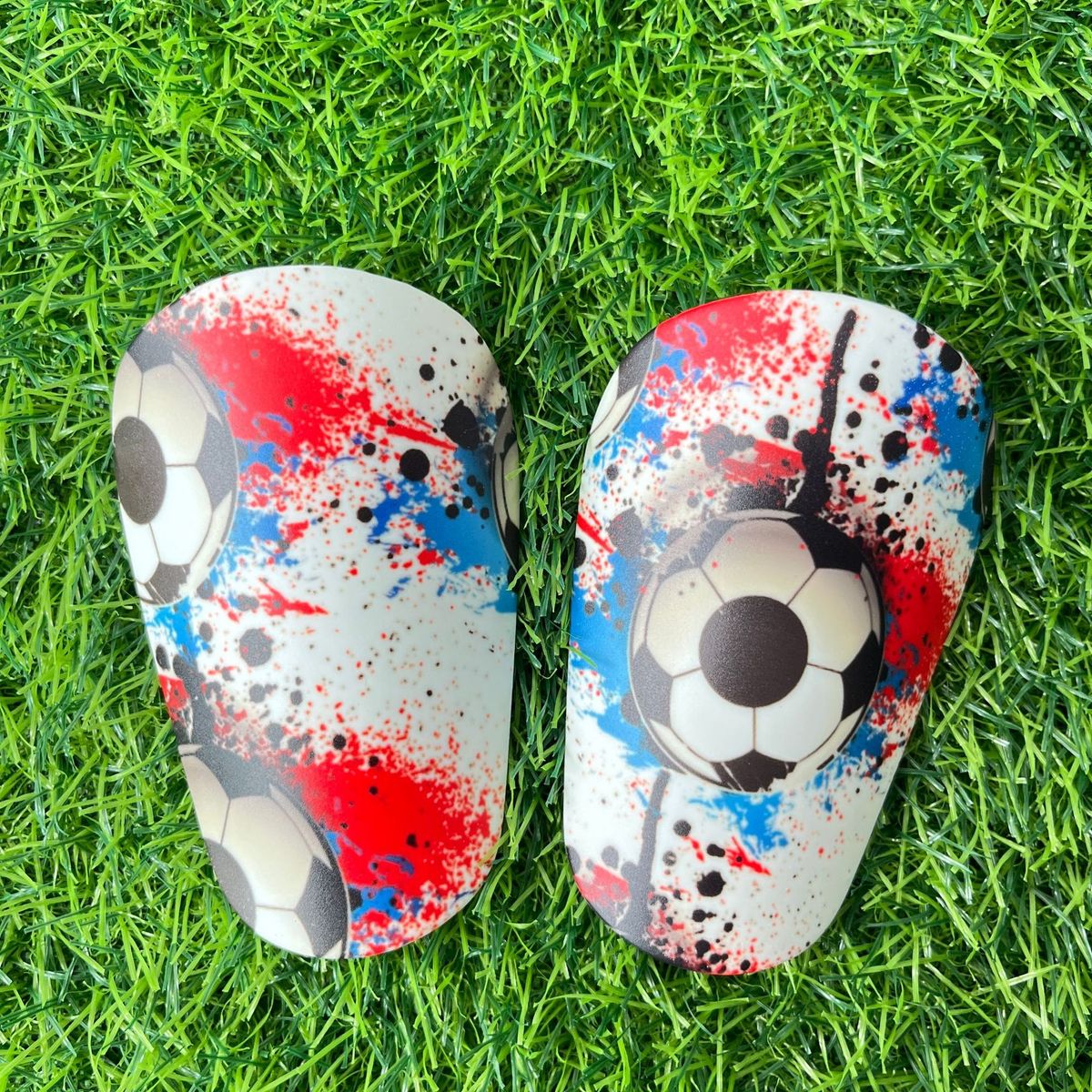 Mini Camouflage Football Shin Guards For Kids & Youth - Lightweight Protective Gear For Training & Matches (8x5cm/10x6cm/12x8cm)_viptrois.com