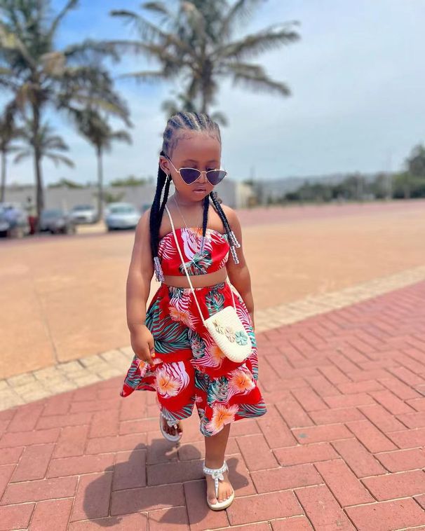 Mother&Kids Girls' casual printed one-line shoulder flanged A-line skirt set ins_viptrois.com